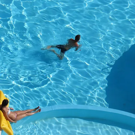 Sirena סאני ביץ'